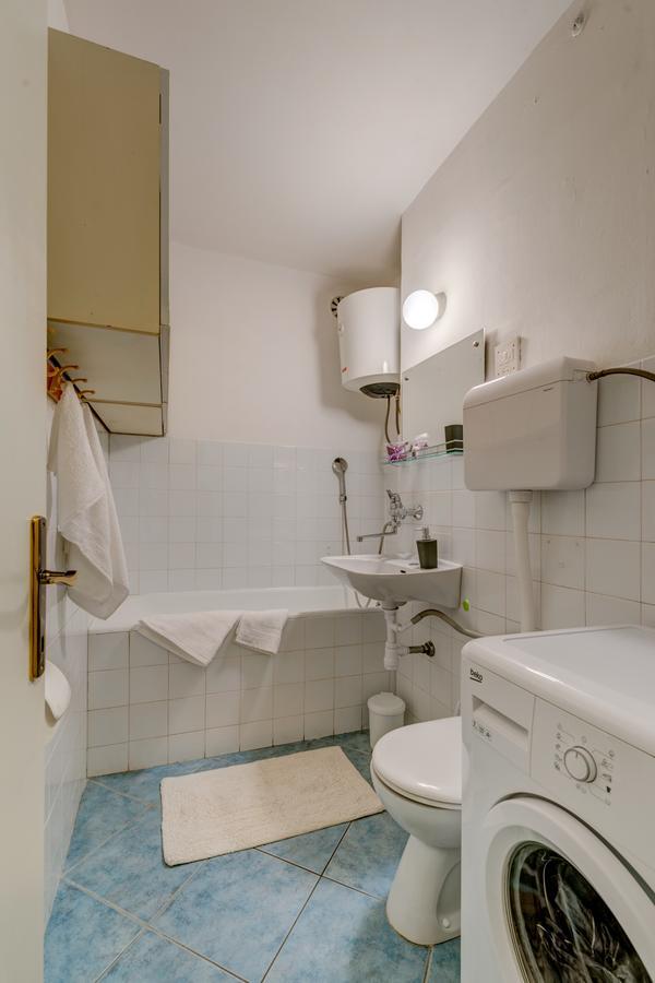 A Quiet Apartment With Balcony In Split Eksteriør billede